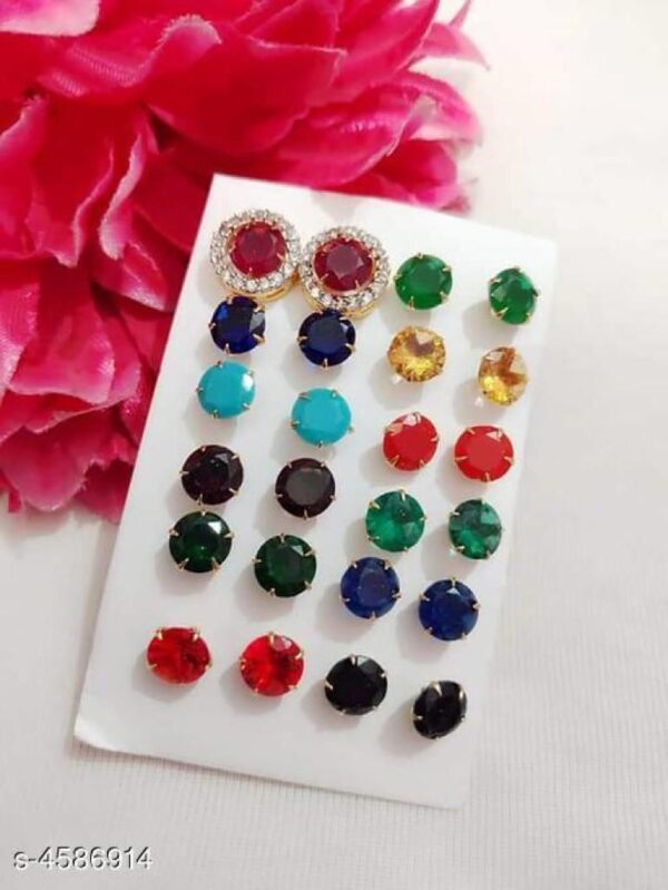 Diva Trendy Women's Studs Earrings | Amazing